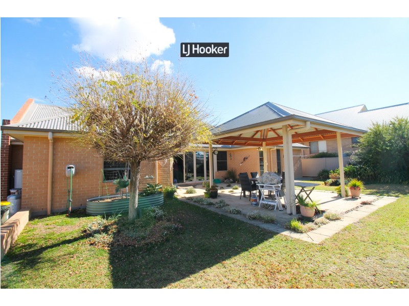 12 Coolibah Drive, Inverell NSW 2360