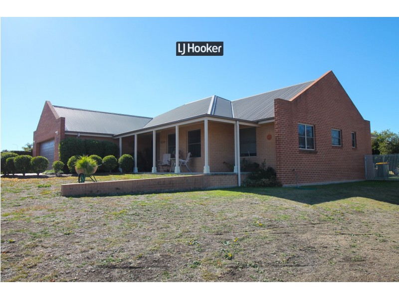 12 Coolibah Drive, Inverell NSW 2360