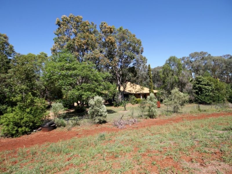 962 Oakwood Road, Inverell NSW 2360