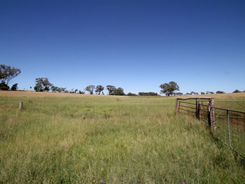 962 Oakwood Road, Inverell NSW 2360