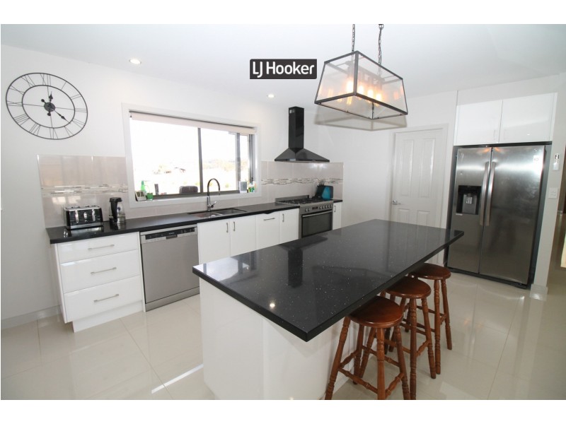 285 Fernhill Road, Inverell NSW 2360