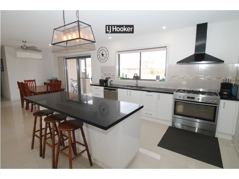 285 Fernhill Road, Inverell NSW 2360