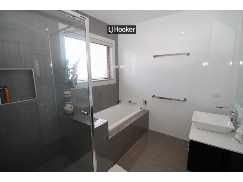 285 Fernhill Road, Inverell NSW 2360