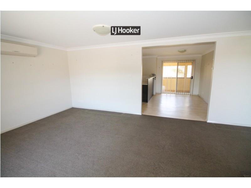 11 Kingfisher Drive, Inverell NSW 2360