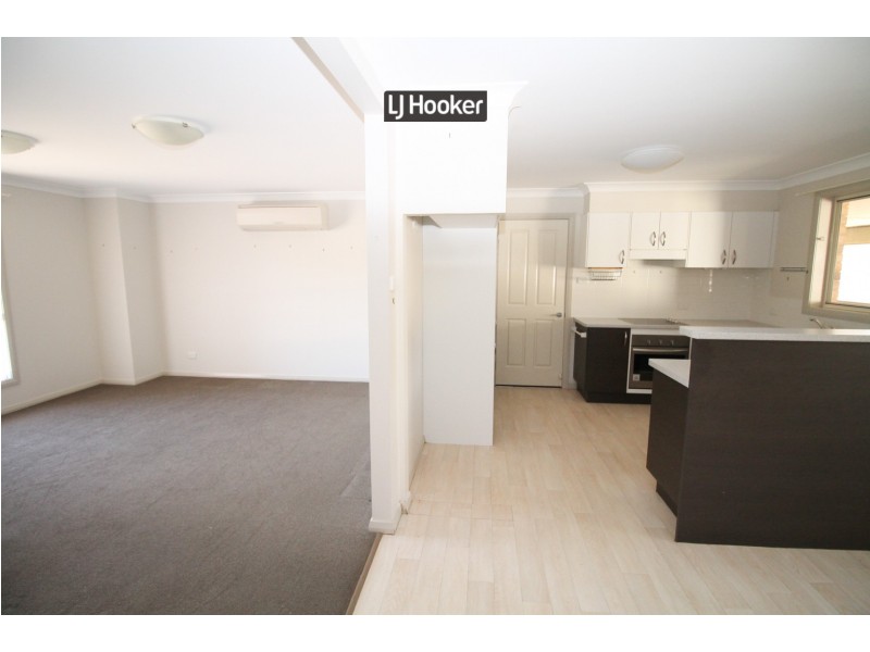 11 Kingfisher Drive, Inverell NSW 2360