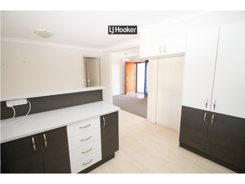 11 Kingfisher Drive, Inverell NSW 2360