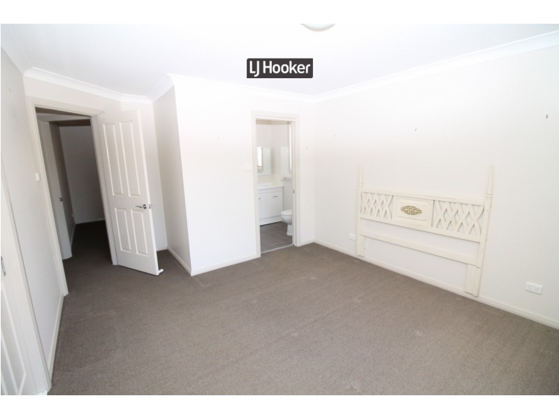 11 Kingfisher Drive, Inverell NSW 2360