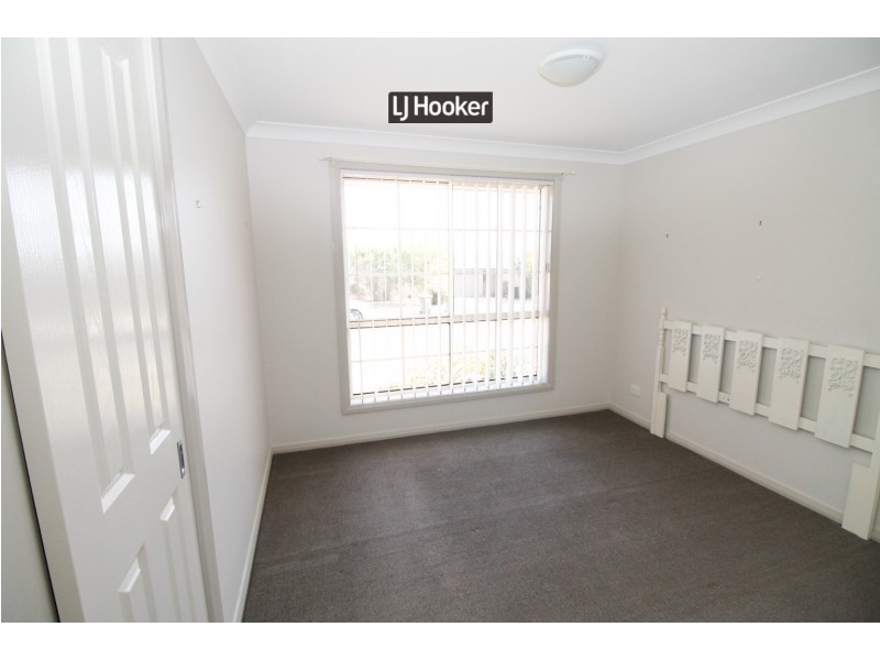 11 Kingfisher Drive, Inverell NSW 2360