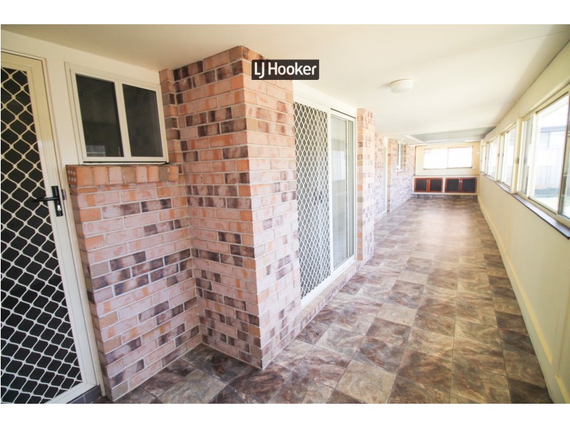 11 Kingfisher Drive, Inverell NSW 2360