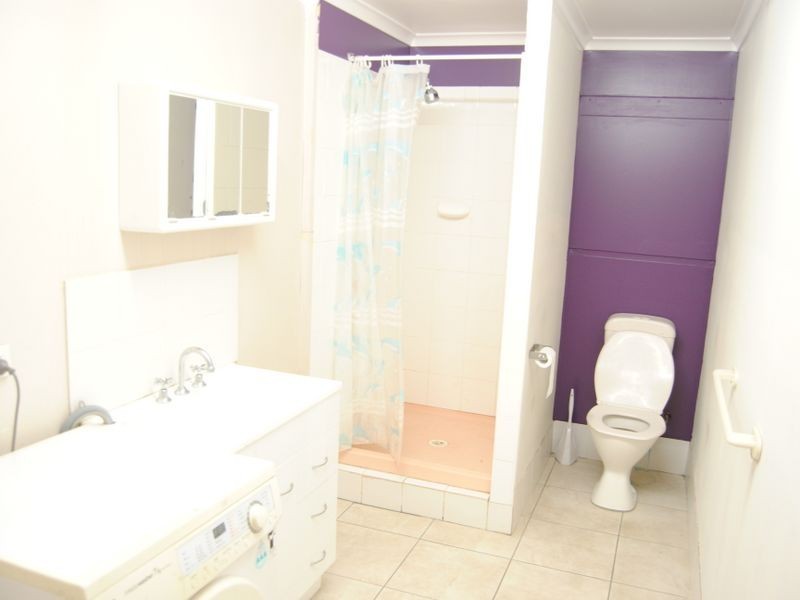 37 Oliver Street, Inverell NSW 2360