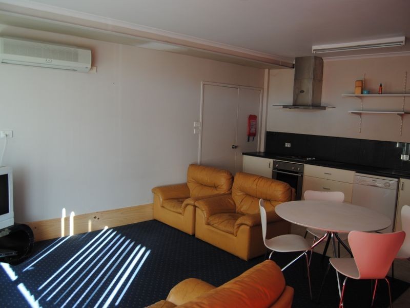 37 Oliver Street, Inverell NSW 2360