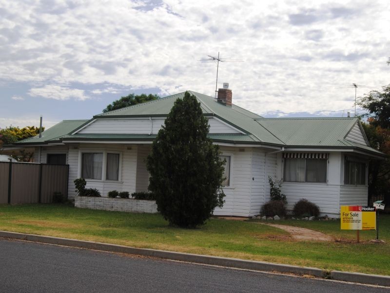 16 Chisholm Street, Inverell NSW 2360
