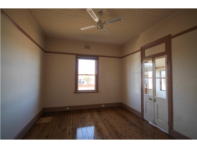 1 Rosslyn Street, Inverell NSW 2360