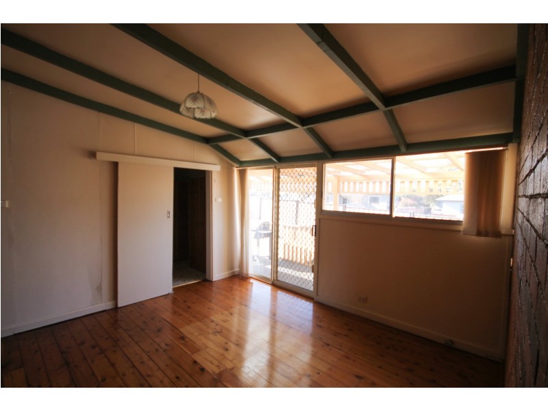 1 Rosslyn Street, Inverell NSW 2360