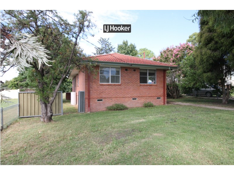 57 Vernon Street, Inverell NSW 2360