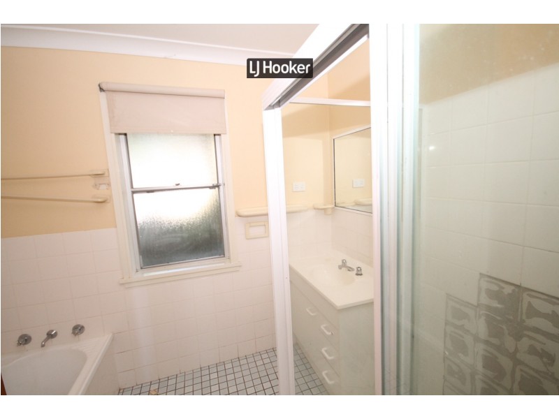 57 Vernon Street, Inverell NSW 2360