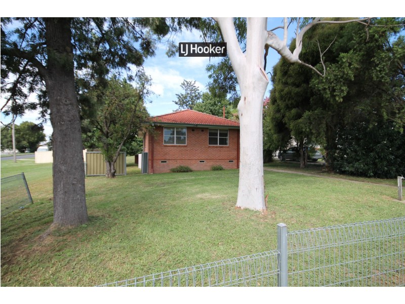 57 Vernon Street, Inverell NSW 2360
