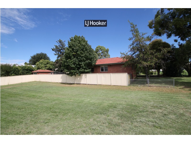 57 Vernon Street, Inverell NSW 2360