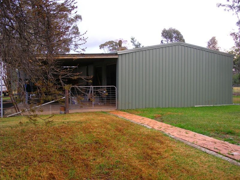1 Castle Street Mount Russell, Inverell NSW 2360