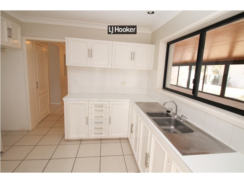 20 Howard Street, Inverell NSW 2360