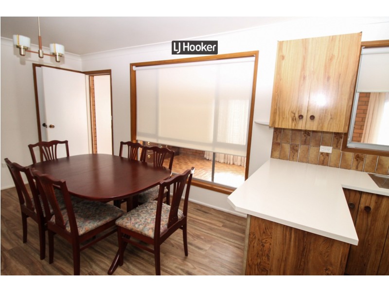 20 Zircon Street, Inverell NSW 2360