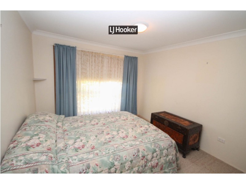 20 Zircon Street, Inverell NSW 2360
