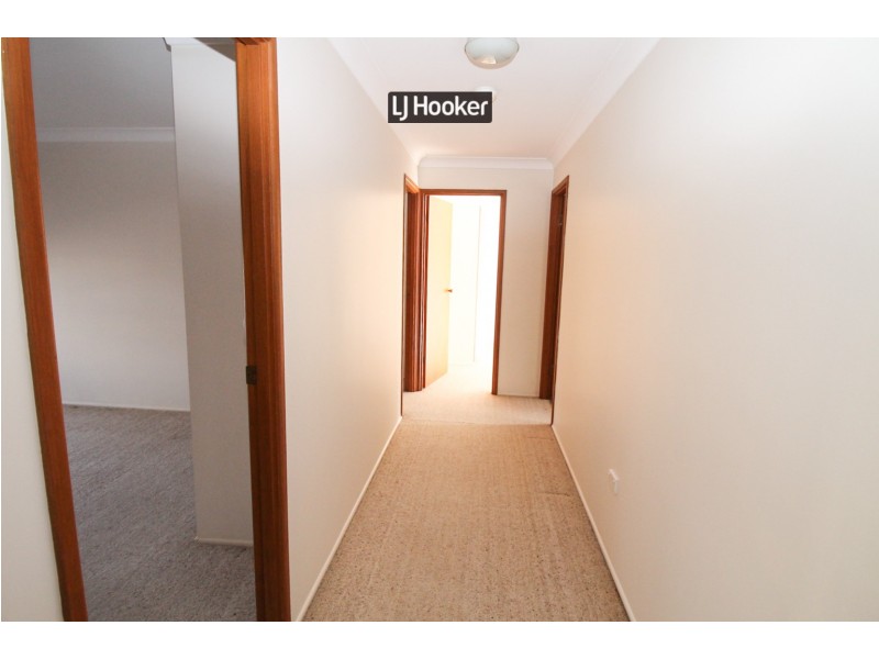 20 Zircon Street, Inverell NSW 2360