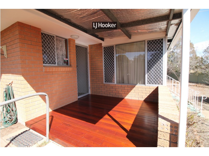 20 Zircon Street, Inverell NSW 2360