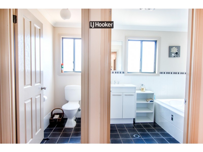 50 Wolbah Close, Inverell NSW 2360