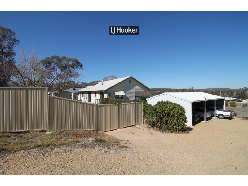 50 Wolbah Close, Inverell NSW 2360