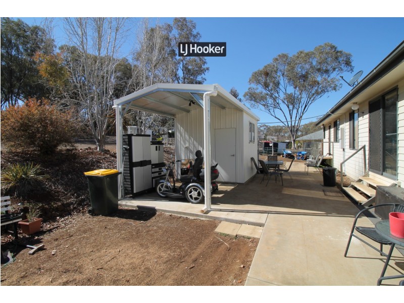 50 Wolbah Close, Inverell NSW 2360