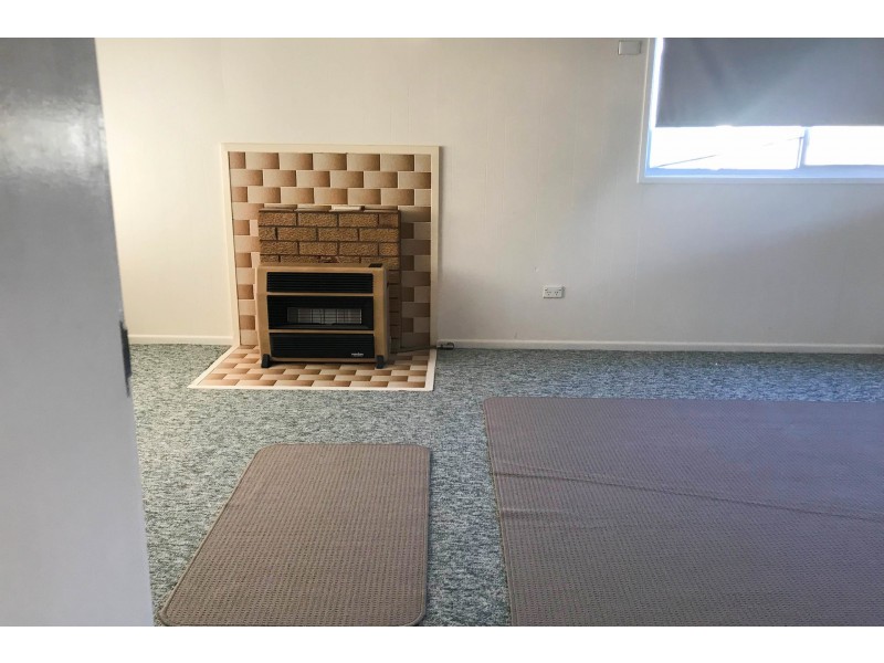 14 Cameron Street, Inverell NSW 2360