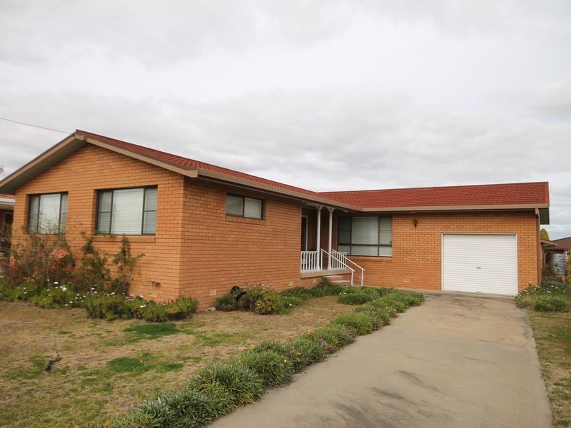 11 Sapphire Street, Inverell NSW 2360