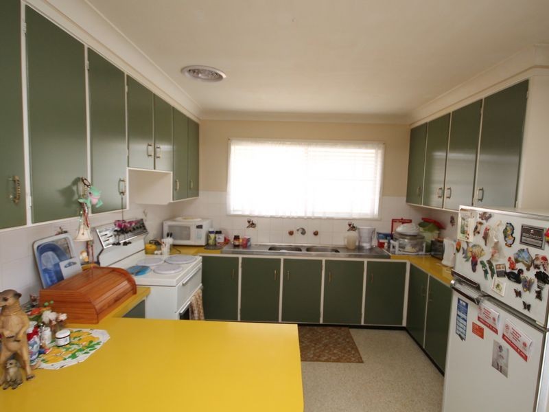 11 Sapphire Street, Inverell NSW 2360