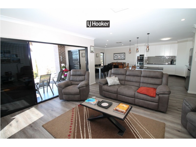 53 Gordon Street, Inverell NSW 2360