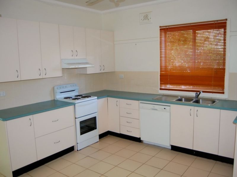 51 George Street, Inverell NSW 2360