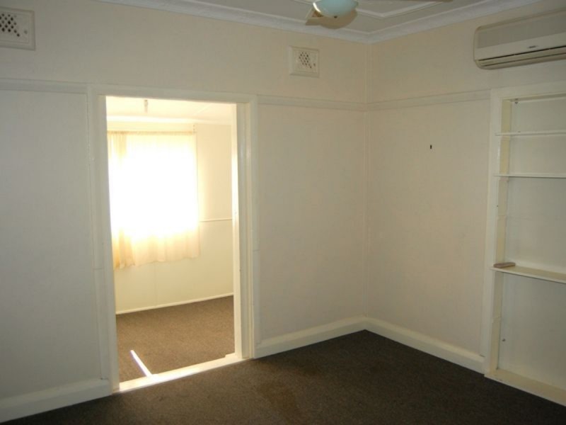 51 George Street, Inverell NSW 2360