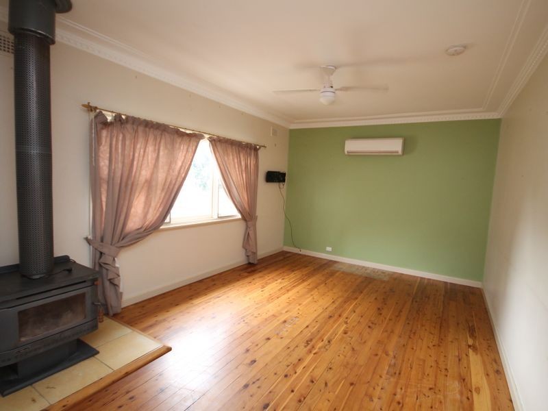 10 Lang Street, Inverell NSW 2360