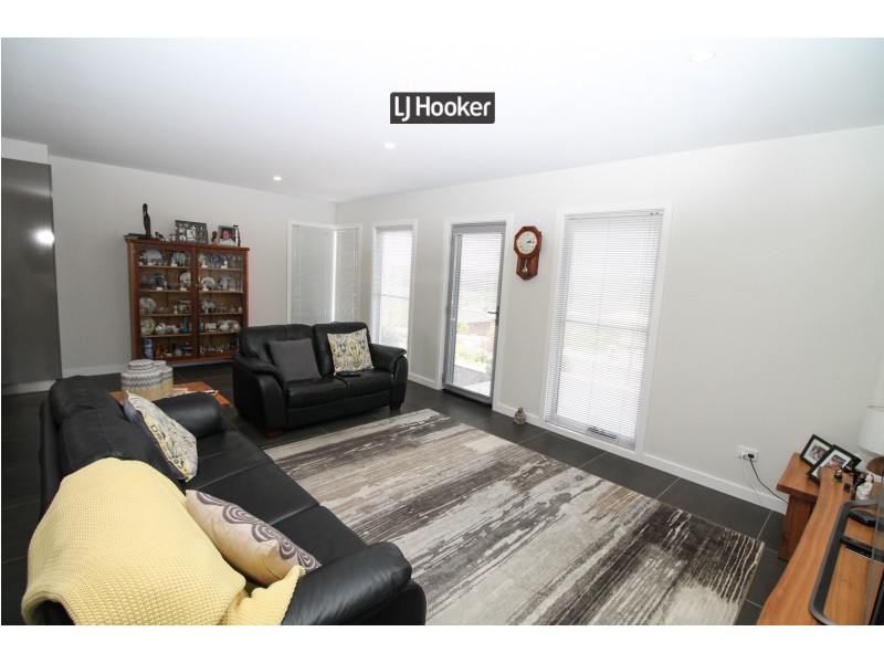 55 Gordon Street, Inverell NSW 2360