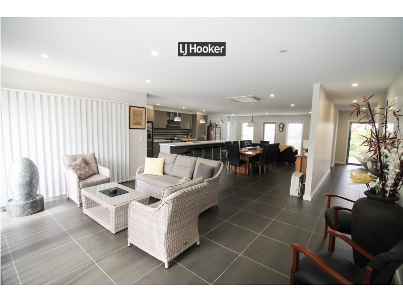 55 Gordon Street, Inverell NSW 2360