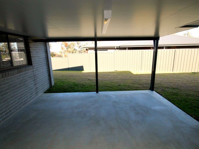 8 Stainfield Drive, Inverell NSW 2360