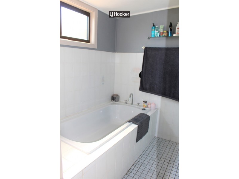 69 Rose Street, Inverell NSW 2360