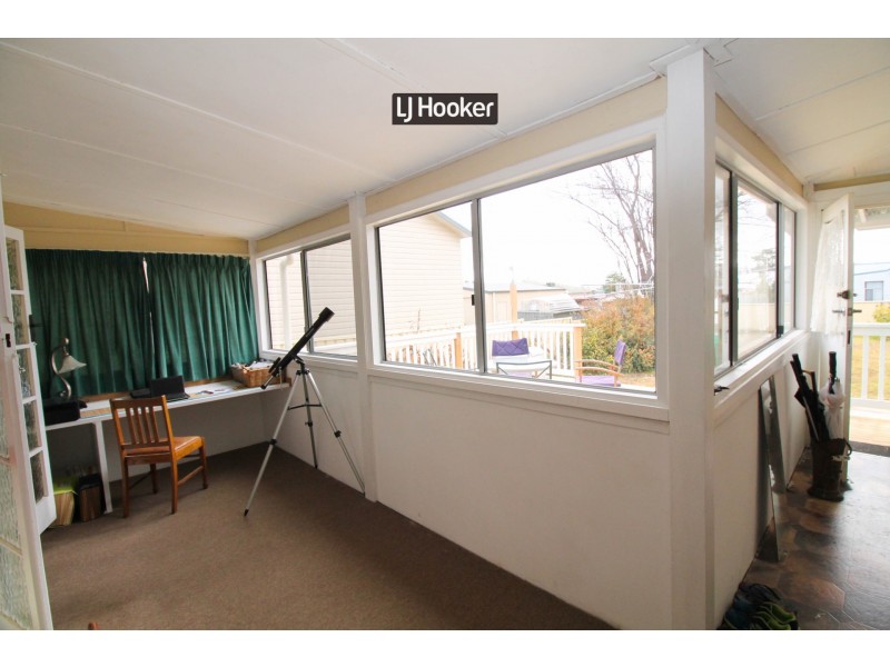 1 Avern Street, Inverell NSW 2360