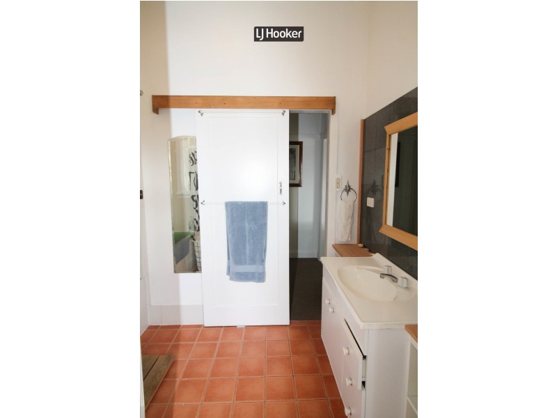 1 Avern Street, Inverell NSW 2360