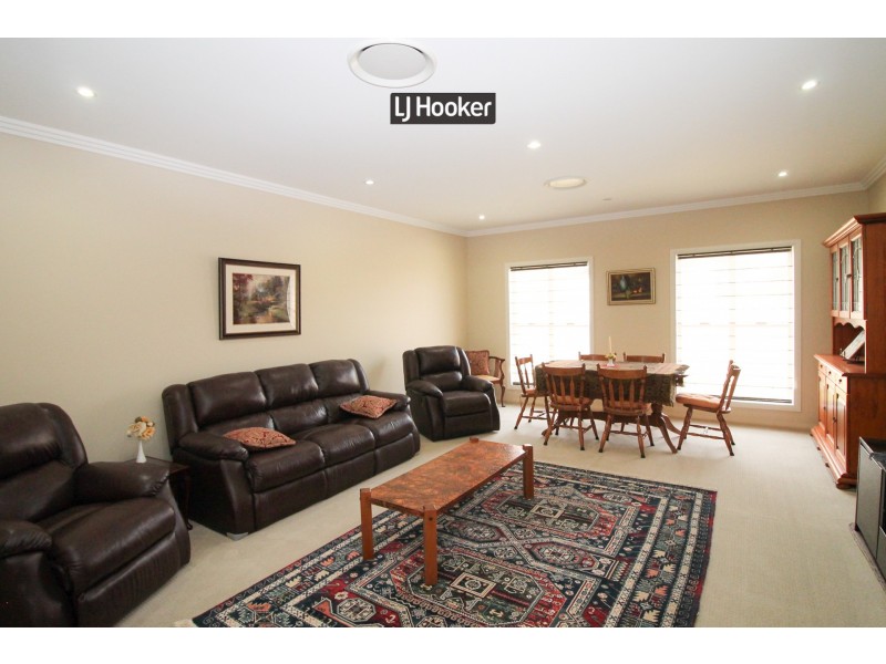 16 Coolibah Drive, Inverell NSW 2360