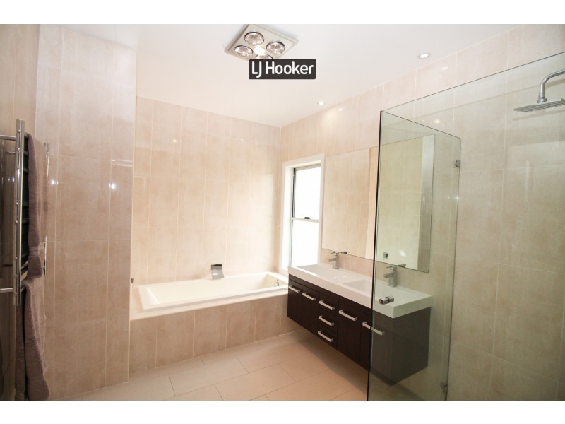 16 Coolibah Drive, Inverell NSW 2360