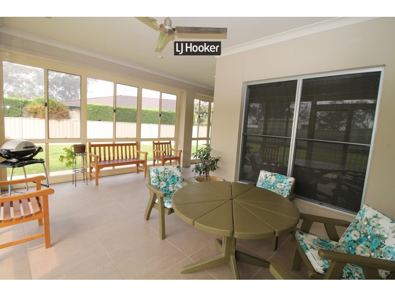 16 Coolibah Drive, Inverell NSW 2360