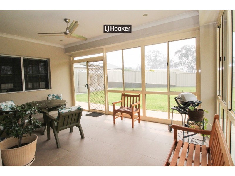 16 Coolibah Drive, Inverell NSW 2360