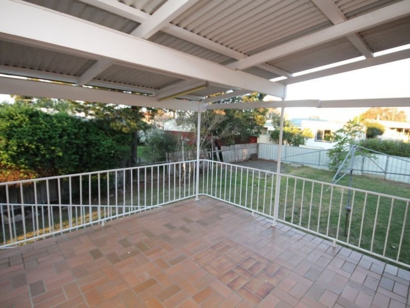 17 Clive Street, Inverell NSW 2360