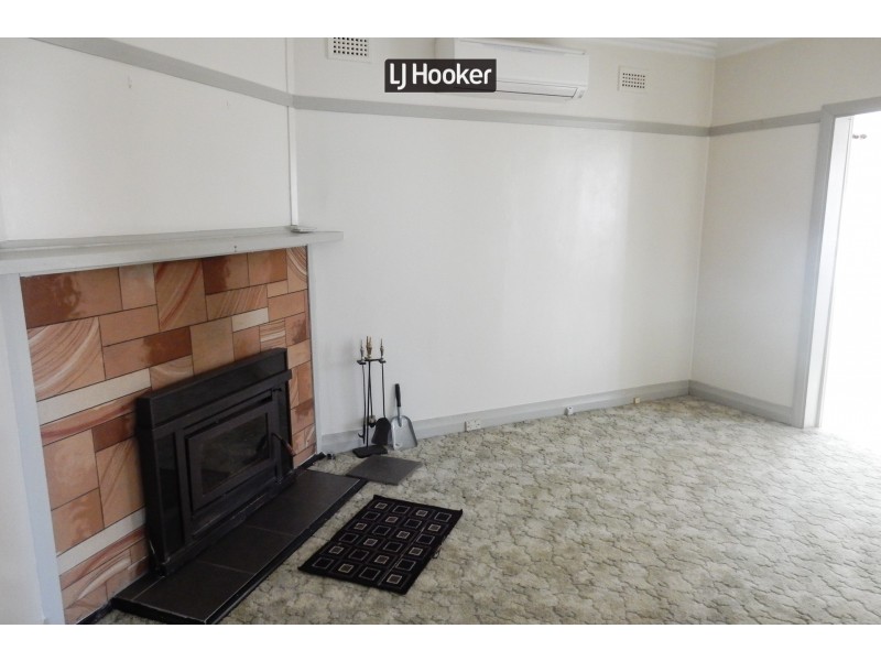 70 Oswald Street, Inverell NSW 2360